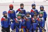 Vestan jääpallokoululaiset tammikuussa 2011, ylh vasemmalta Jonatan, Otto, Aaro ja Erik, alh. vas. Filip, Ville, Kevin W, Kevin L, Niklas ja Emil