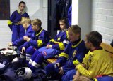 Junnuturnauksen aikana pukukopissa 2001